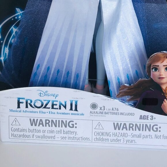 New in Box-Hasbro Disney Frozen 2  Musical Adventure Elsa Doll - Picture 8 of 13